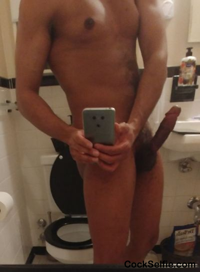 this is my daddy's dick. its mine only cuz i called it dips - Cock Selfie