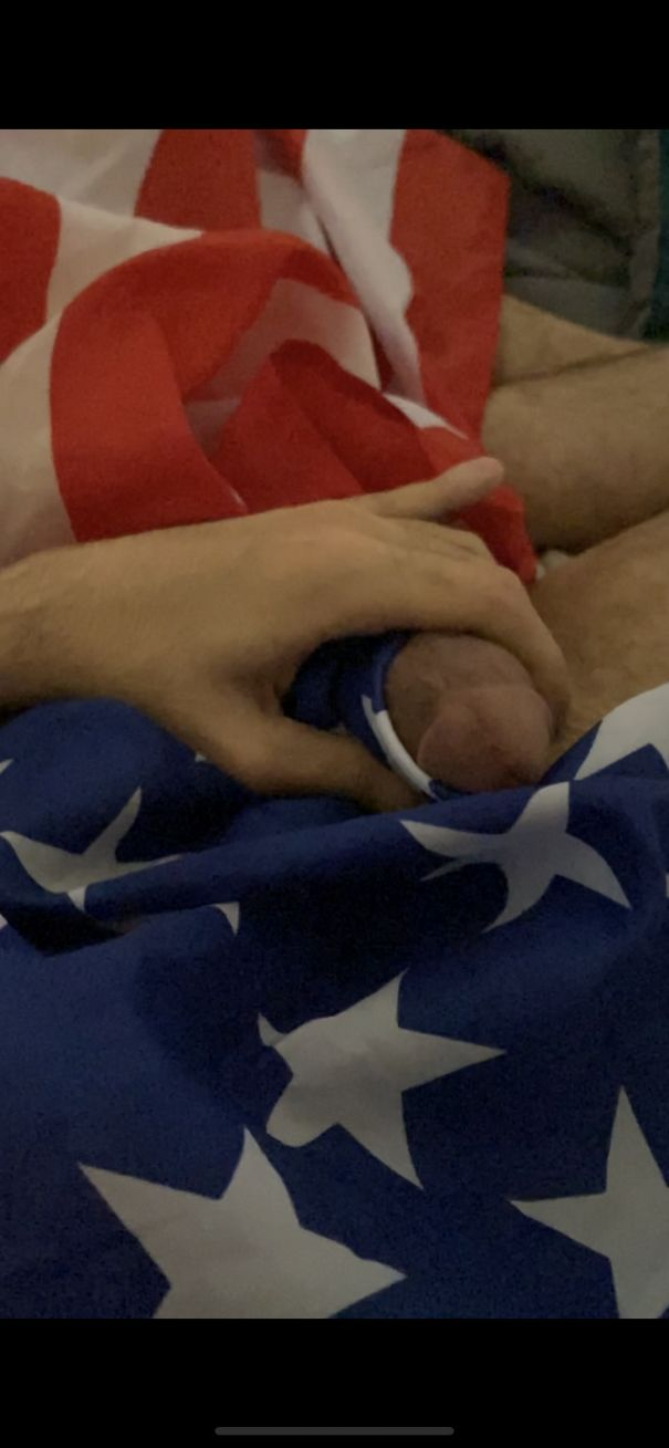I cant help feeling submissive around the flag. Any white racist American daddy wanna have fun chatting with me? - Cock Selfie