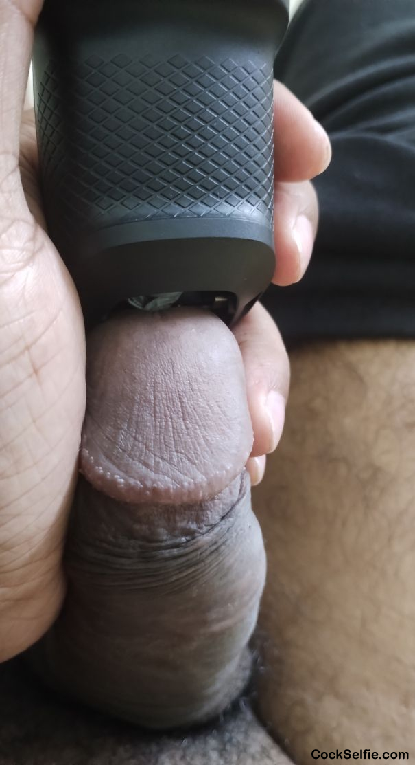 Vibrating with my Trimmer - Cock Selfie