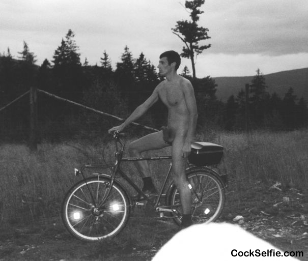 Nackt Radfahren - Cock Selfie