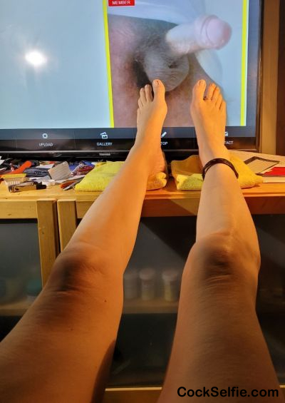 Sexy feet on my cock - Cock Selfie