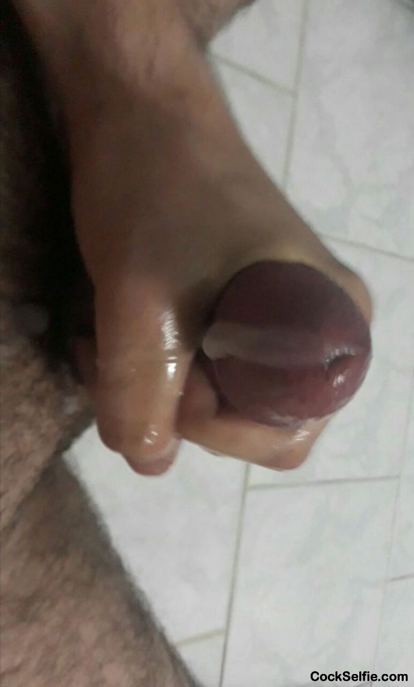 Pus exits from gonorrhea: ( - Cock Selfie