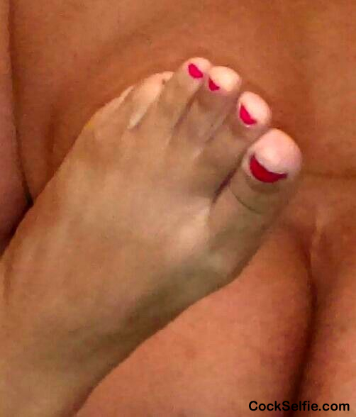 Here's the other foot...feel free to cum on her toes. She loves that! - Cock Selfie