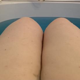 Relaxing in the bath - Cock Selfie