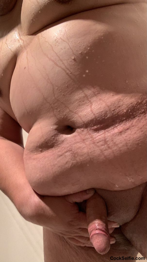 Fresh out of the shower - Cock Selfie