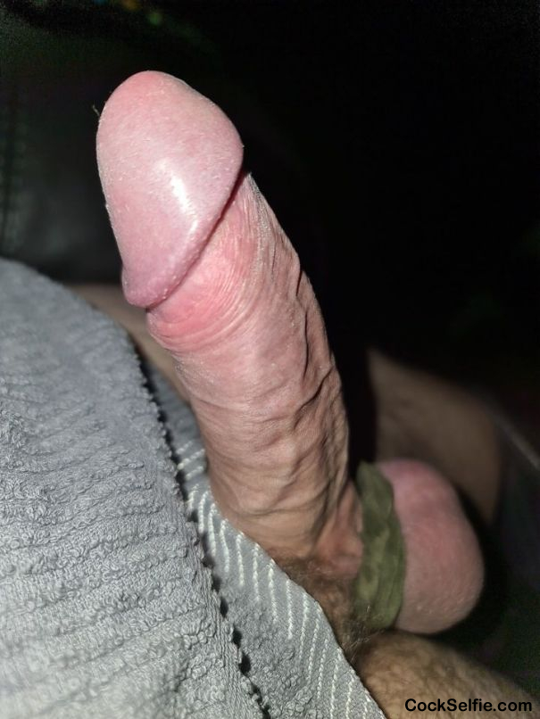 Anyone in kik ? Pearltip add me - Cock Selfie