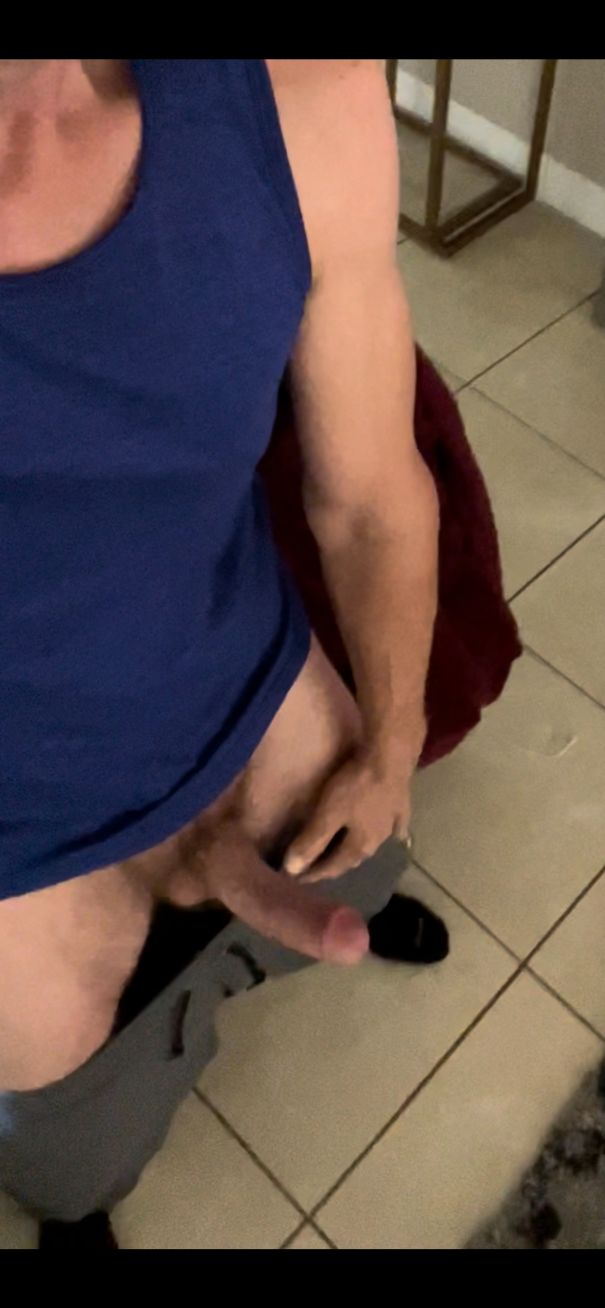 Want my 7 inch hard cock in you - Cock Selfie
