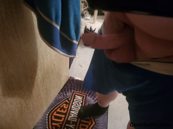 Horny.... who will help? - Cock Selfie