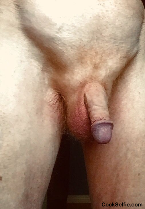 Touch of red - Cock Selfie